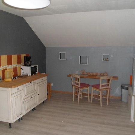 Saint-Hilaire-la-Gravelle L'Etape De St Hilaire La Gravelle Bed & Breakfast エクステリア 写真
