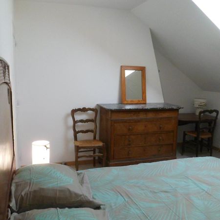 Saint-Hilaire-la-Gravelle L'Etape De St Hilaire La Gravelle Bed & Breakfast エクステリア 写真