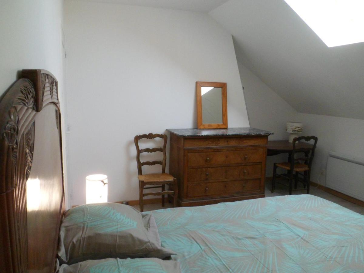 Saint-Hilaire-la-Gravelle L'Etape De St Hilaire La Gravelle Bed & Breakfast エクステリア 写真